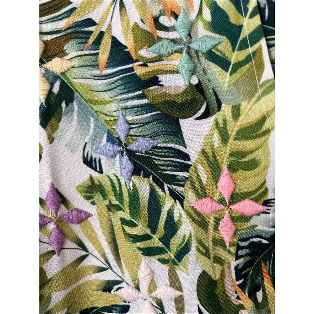 Euc All Things Mochi Tropical Print Ruffle Shorts Embroidered Pockets Size M — image 7 of 8